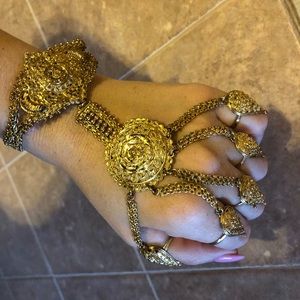 Hindi hand/finger jewelry